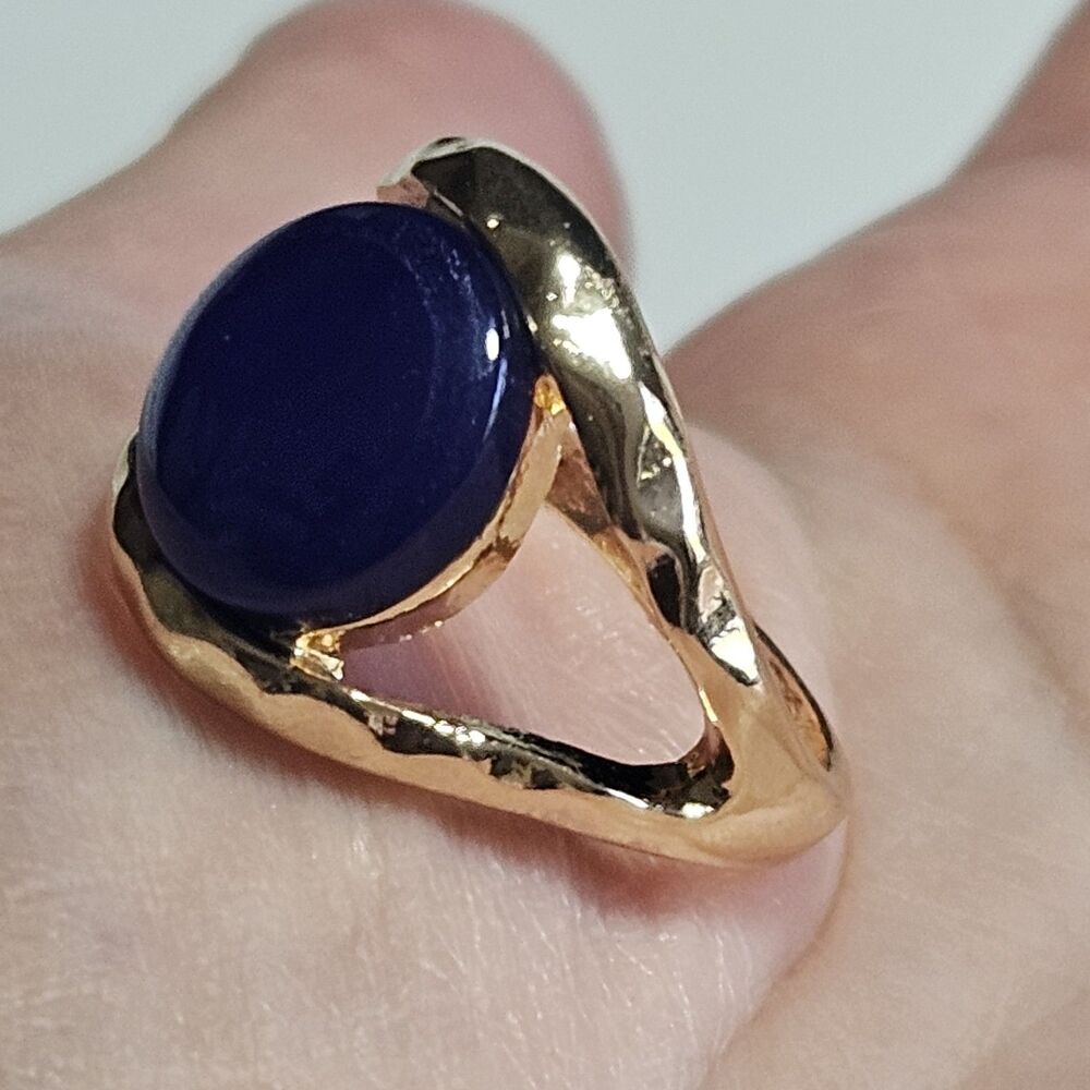 Gold Tone Round Blue Faux Stone Ring Size 8.5 - Picture 4 of 12
